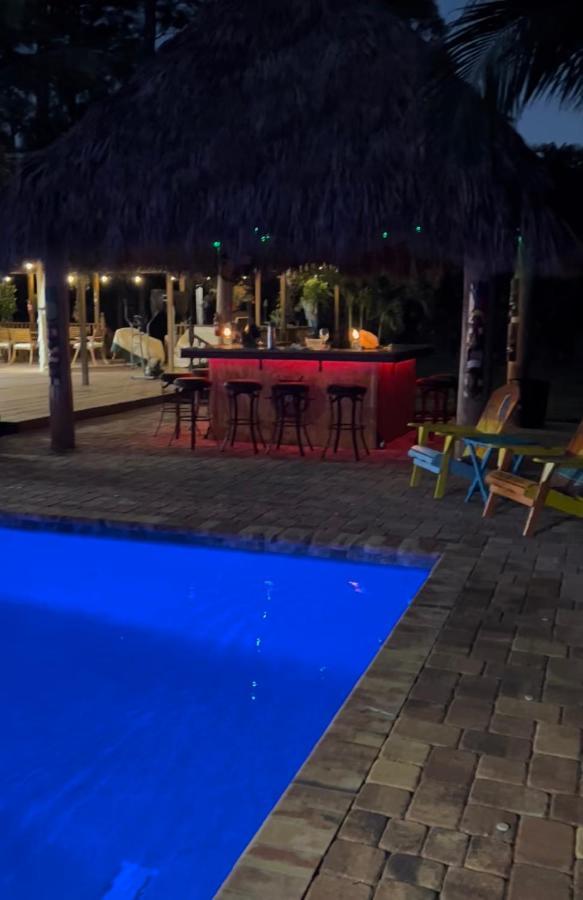 Private Tropical Paradise Guesthouse! Loxahatchee 외부 사진