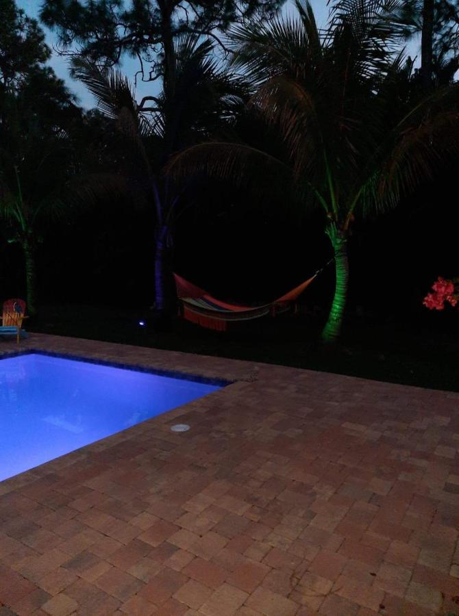 Private Tropical Paradise Guesthouse! Loxahatchee 외부 사진